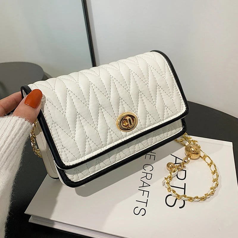 Dámská koženkové kabelka přes rameno s řetízkem - malá čtvercová crossbody taška na párty