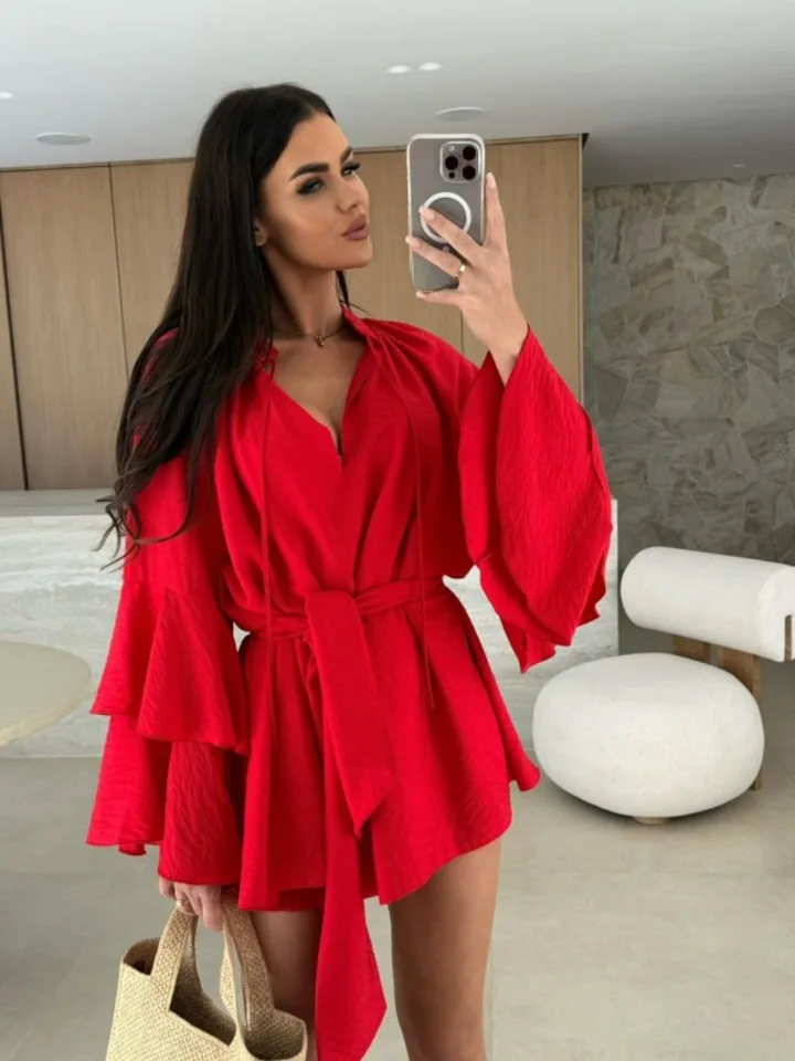 Elegantní dámské letní šaty s volány a šněrováním - módní mini délka, volný střih