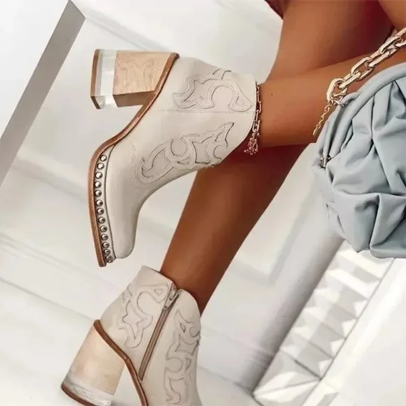 Dámské kožené kotníkové boty nízký podpatek s výšivkou pro elegantní večírek
