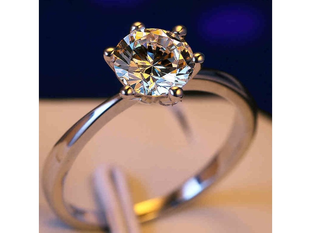 Dámský prstýnek Diamant