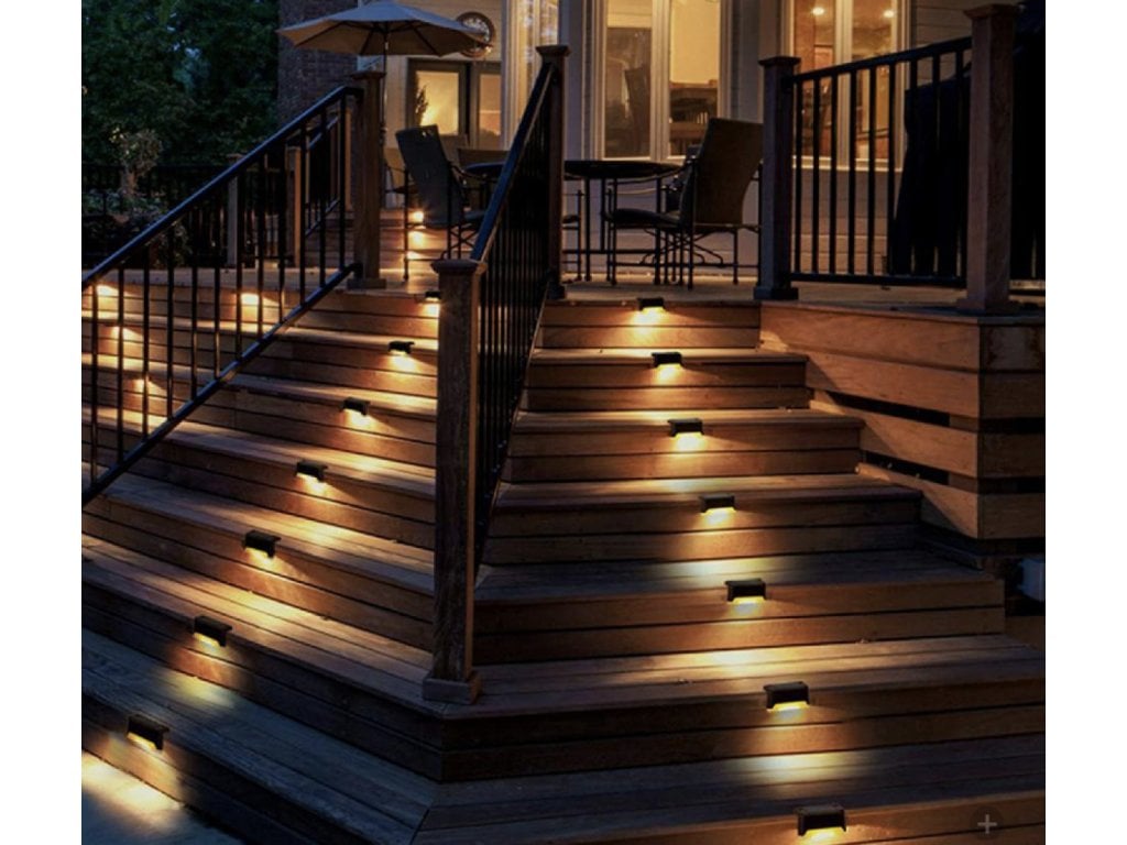 Teplá LED solární lampa schodiště balkon 4ks