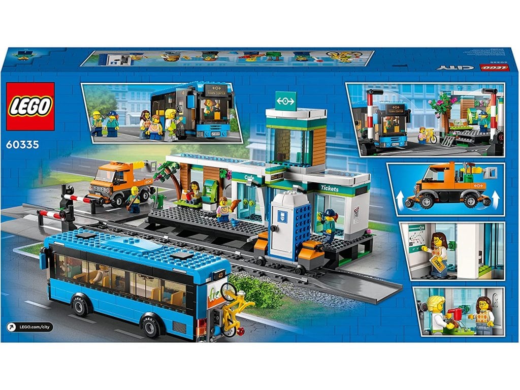 LEGO 60335 City nádraží, hračka s kolejnicovým nákladním vozem