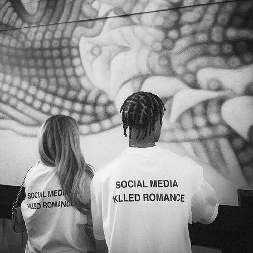 Pánské tričko s nápisem Social Media Killed Romance - bavlněné unisex tričko pro páry