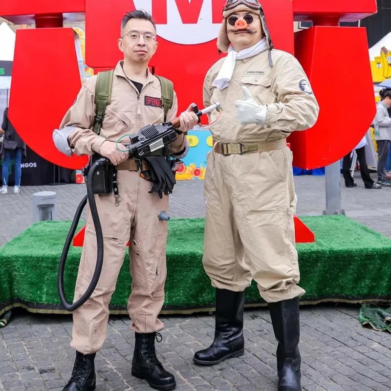 Halloweenský kostým krotitel duchů pro dospělé - kompletní sada s kombinézou a taškou