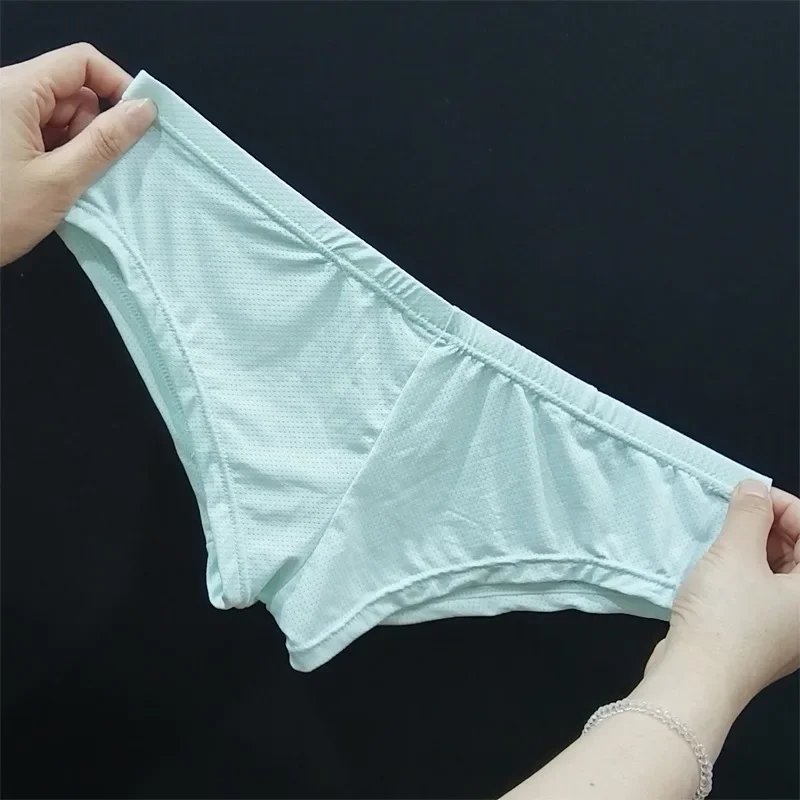 Pánské prodyšné sportovní spodní prádlo – měkké elastické síťované boxerky s pohodlným střihem