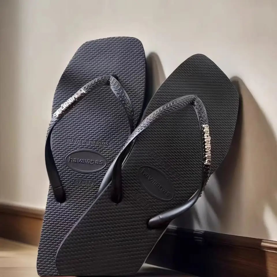 Stylové černé dámské žabky plážové pantofle plus size pohodlné venku