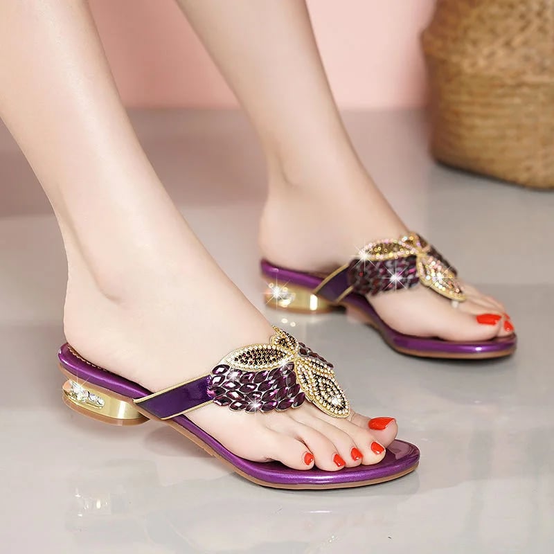 Ženské letní plážové sandály Boho styl vodní diamantové pantofle nízký podpatek