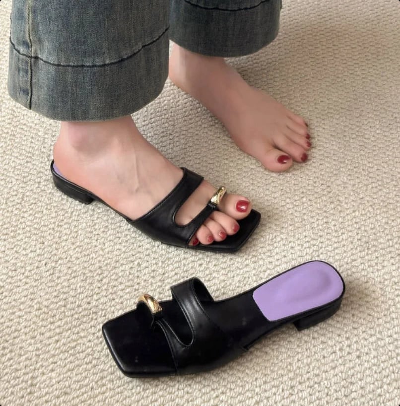 Ženské letní kožené sandály s kulatou špičkou slides